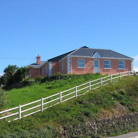 Cottage Heights B&B Castletownbere Extérieur photo